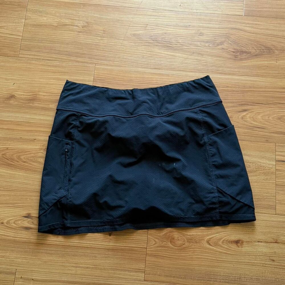 Athleta Women's Black Skirt